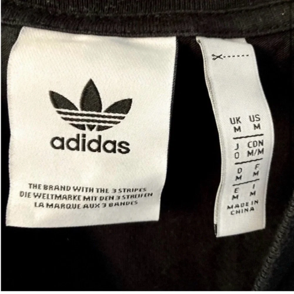 Adidas Retro Crop Top Size Medium - Picture 2 of 4